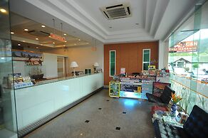 C & N Hotel Patong, Phuket