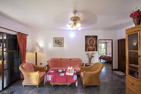 Ya Nui Resort