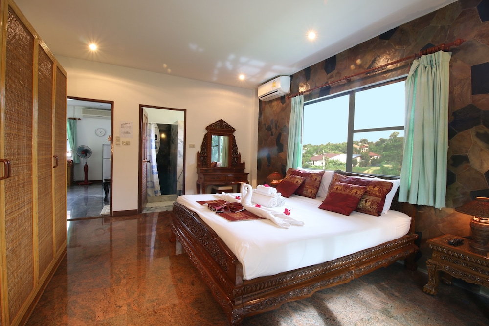 Ya Nui Resort