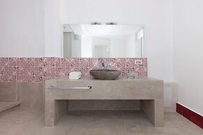 Santorini Secret Suites & Spa
