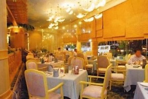 Grand Palace Hotel