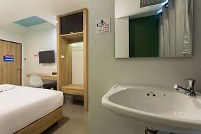 City Hotel