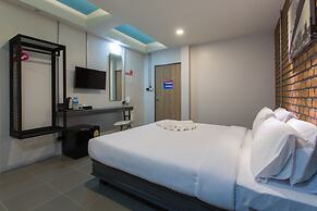 City Hotel