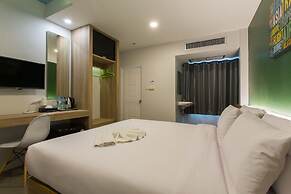 City Hotel