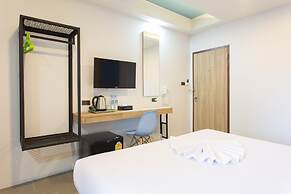 City Hotel
