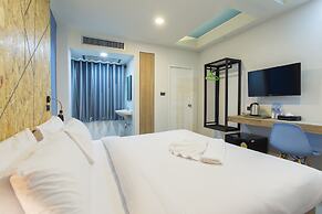 City Hotel