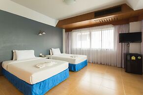 City Hotel