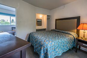 Castaway Motel