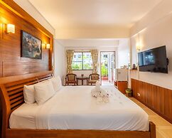 The Expat Hotel