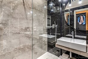 Arenula Suites
