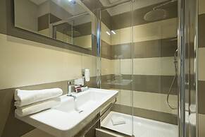 Arenula Suites