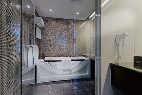 Hotel Sixty3