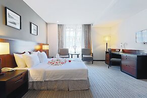 Hotel Sixty3