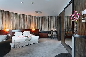 Hotel Sixty3