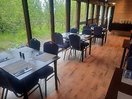 Minniborgir Cottages & Restaurant
