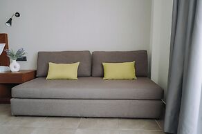 Amphitryon City Hotel