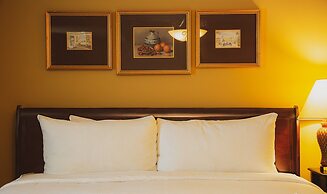 Grant Hall Hotel