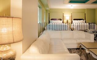 Grant Hall Hotel