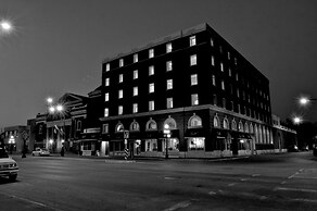 Grant Hall Hotel