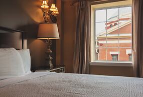 Grant Hall Hotel