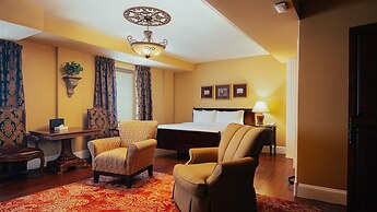 Grant Hall Hotel