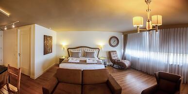Melek Hotels Moda