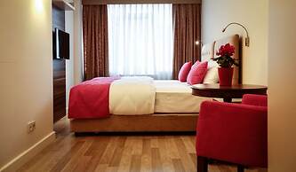 Melek Hotels Moda