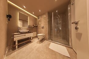 Melek Hotels Moda