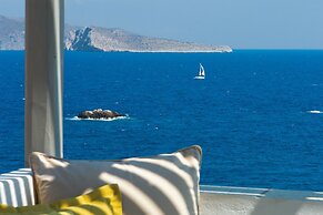 Onar Suites & Villas