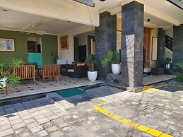 Radha Bali Hotel