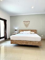 Radha Bali Hotel
