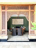 Radha Bali Hotel