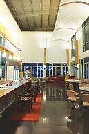 Riverside Hotel
