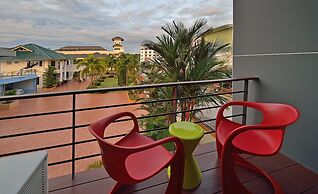 Riverside Hotel