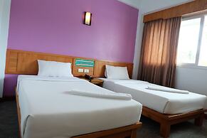 Riverside Hotel