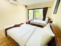 Family House Resort