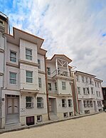 Azade Premier