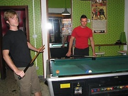 Sunflower City Student Hostel & Bar