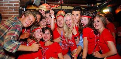 Sunflower City Student Hostel & Bar