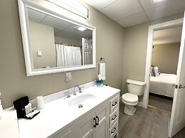 Atlantic Eyrie Lodge