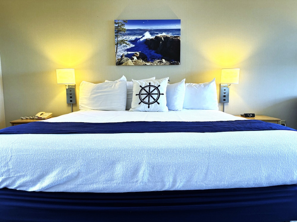 Atlantic Eyrie Lodge