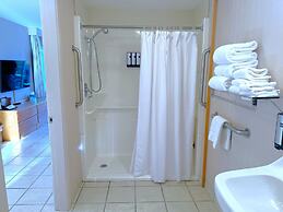 Atlantic Eyrie Lodge
