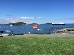 Atlantic Eyrie Lodge