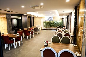 Mia Berre Hotels