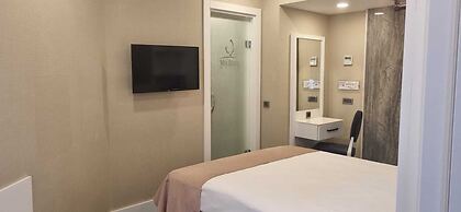 Mia Berre Hotels