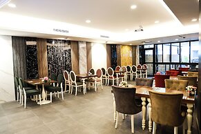 Mia Berre Hotels