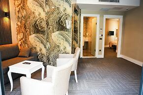 Mia Berre Hotels