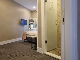 Mia Berre Hotels