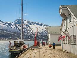 Arctic Panorama Lodge