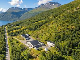 Arctic Panorama Lodge